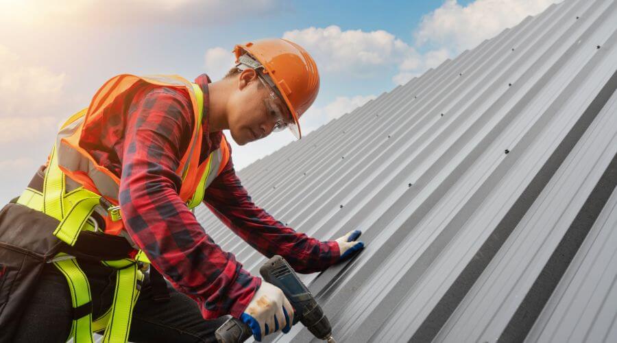 GAF certified roofer in Dorchester, IA